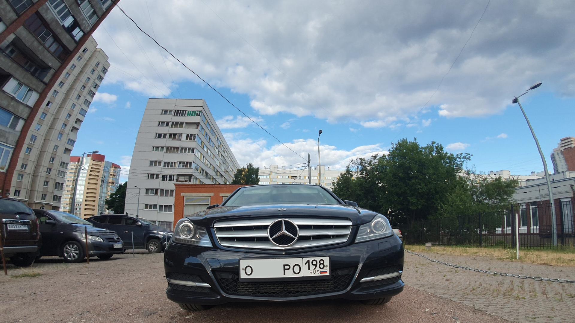 Автомобиль госномер Е852АК198