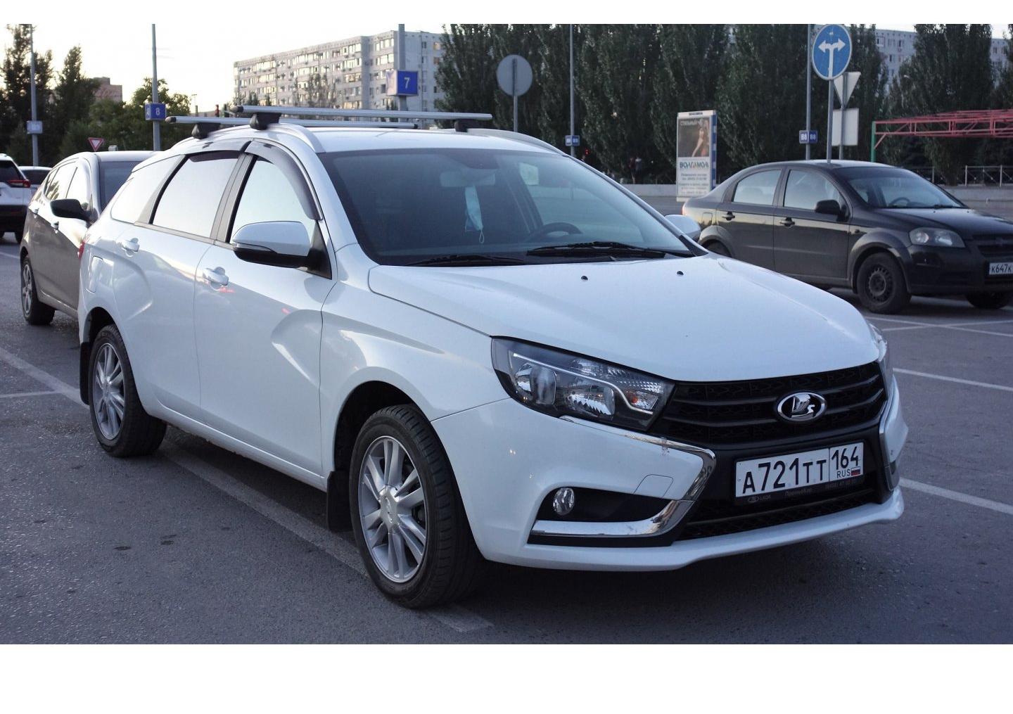 Автомобиль госномер А721ТТ164
