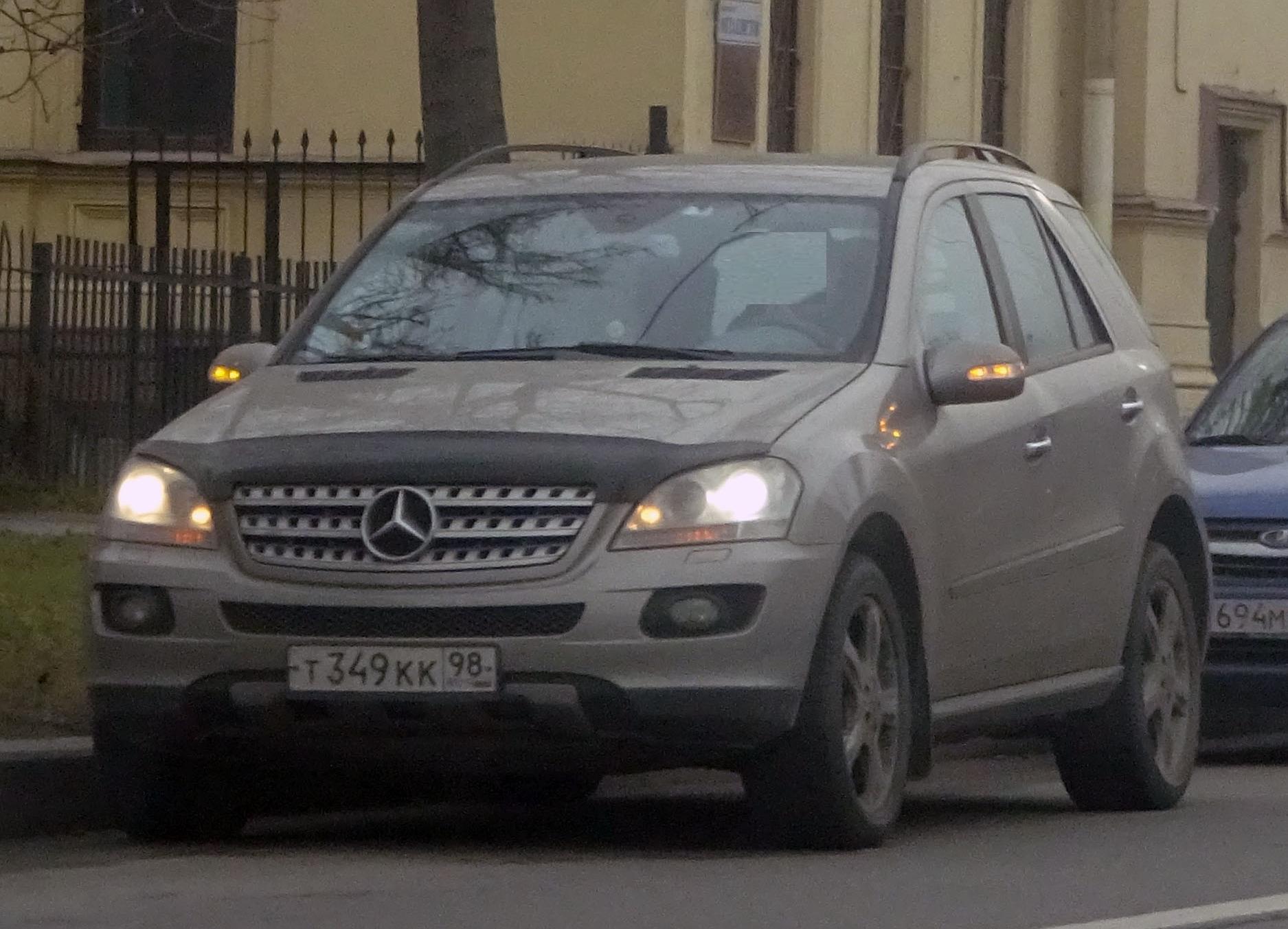 Автомобиль госномер Т349КК98