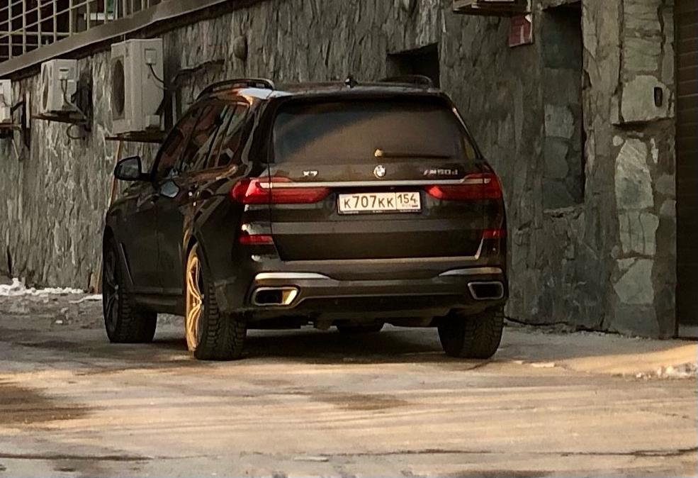 Автомобиль госномер К707КК154