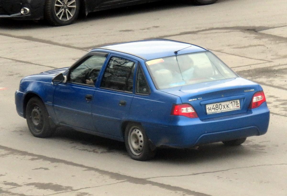 Автомобиль госномер Н480ХК178