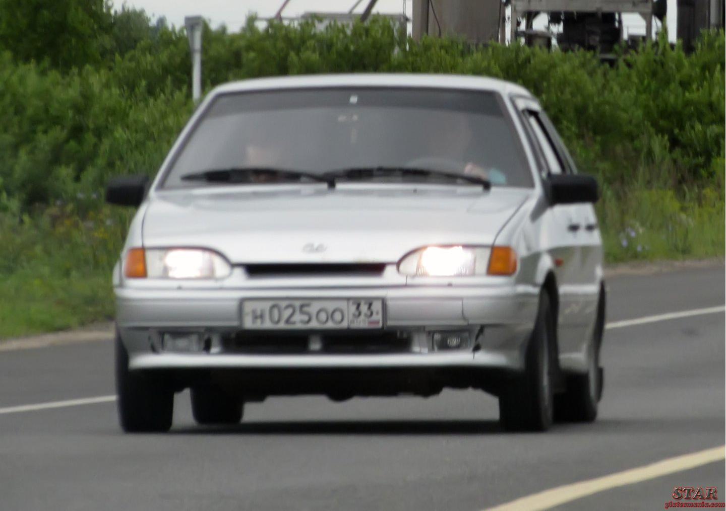 Автомобиль госномер Н025ОО33