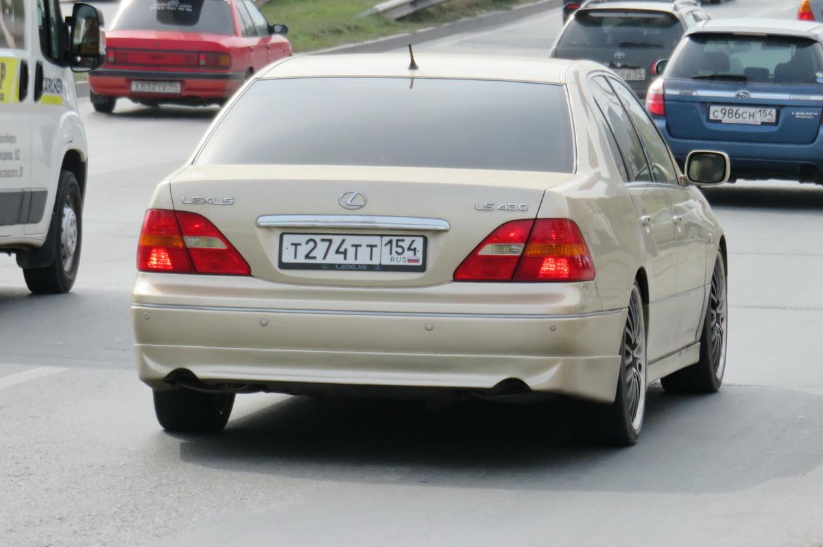 Автомобиль госномер Т274ТТ154