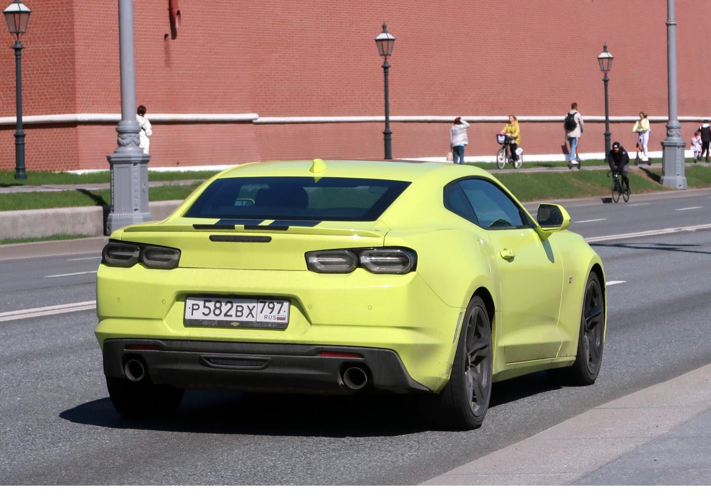 Автомобиль госномер Р582ВХ797