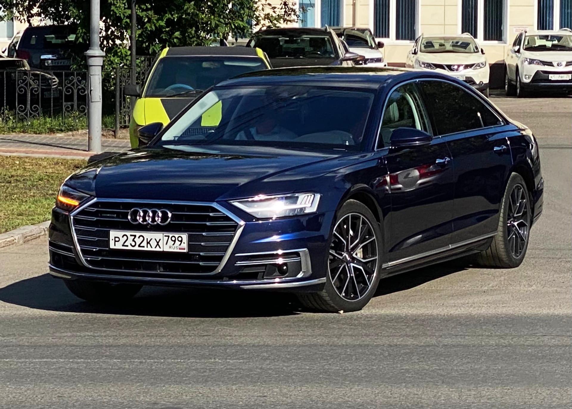 Автомобиль госномер Р232КХ799