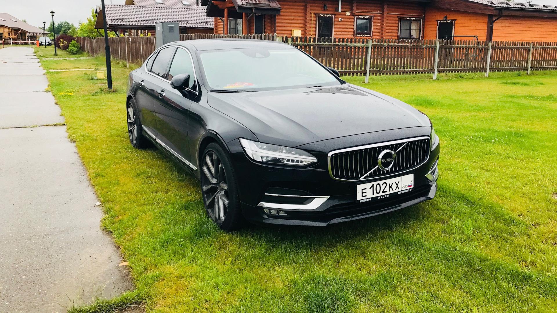 Автомобиль госномер Е102КХ77