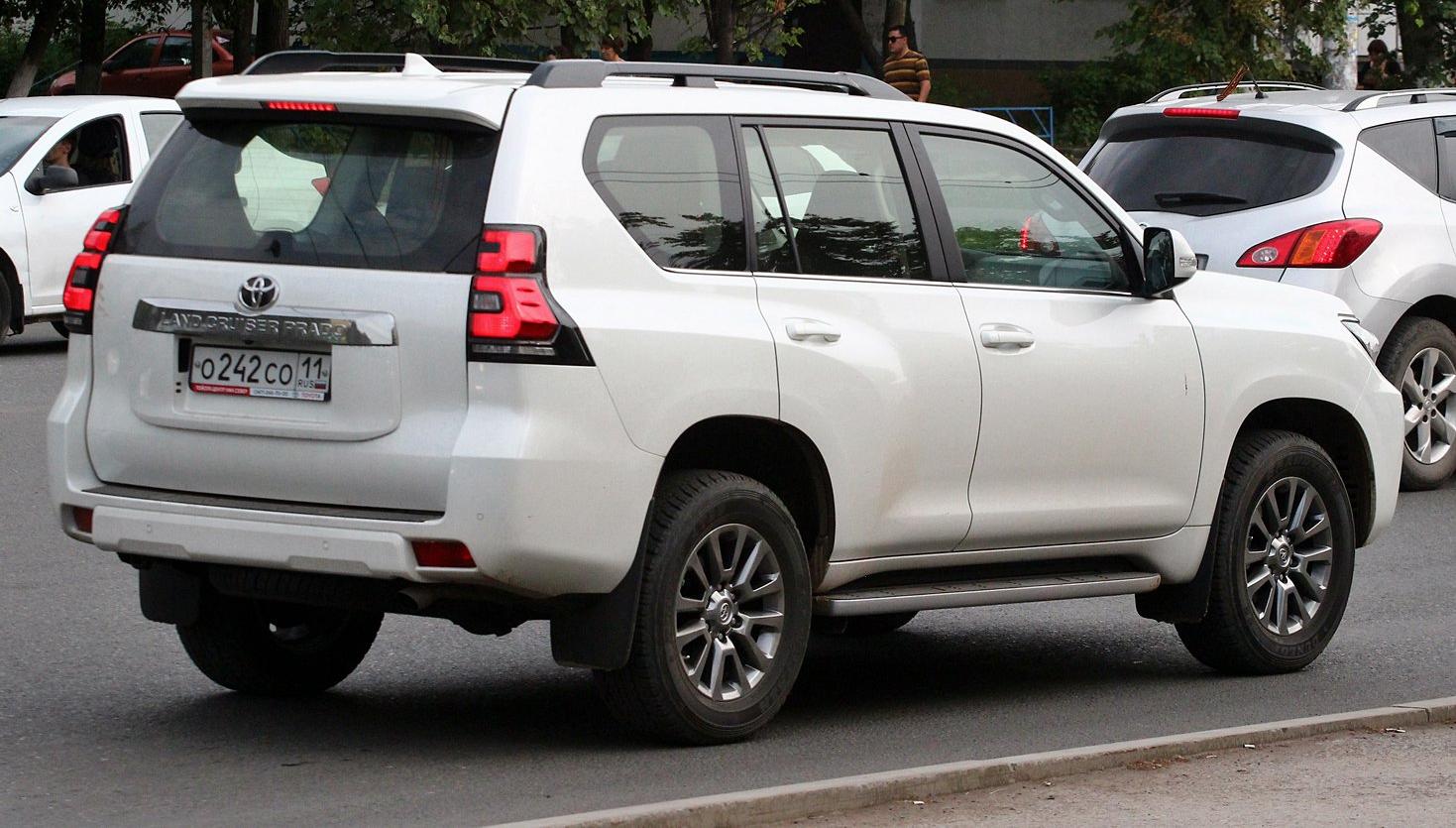 Автомобиль госномер О242СО11