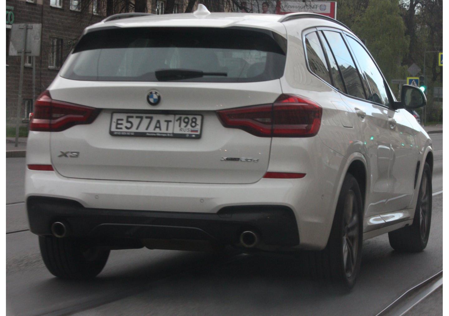 Автомобиль госномер Е577АТ198