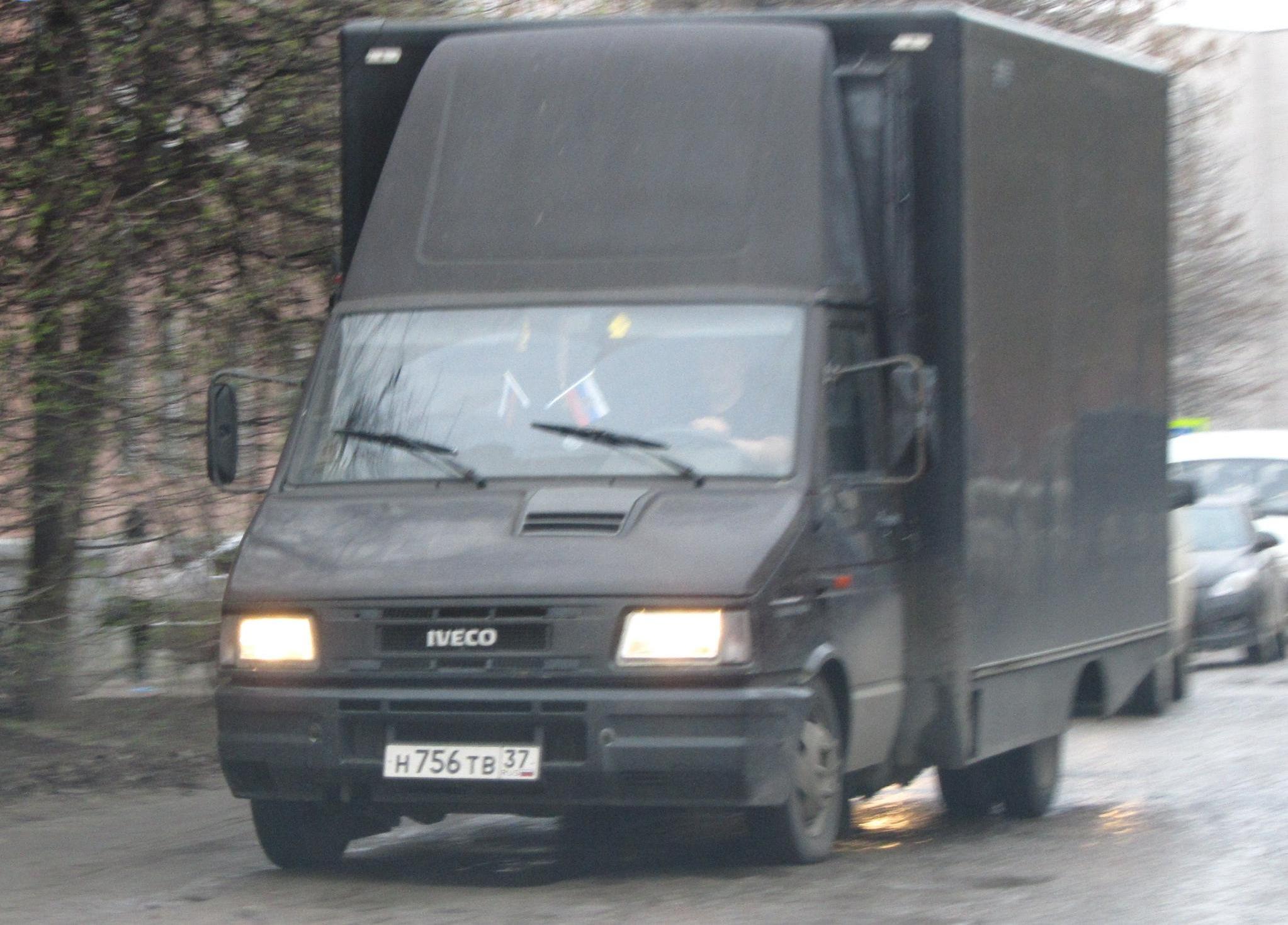 Автомобиль госномер Н756ТВ37