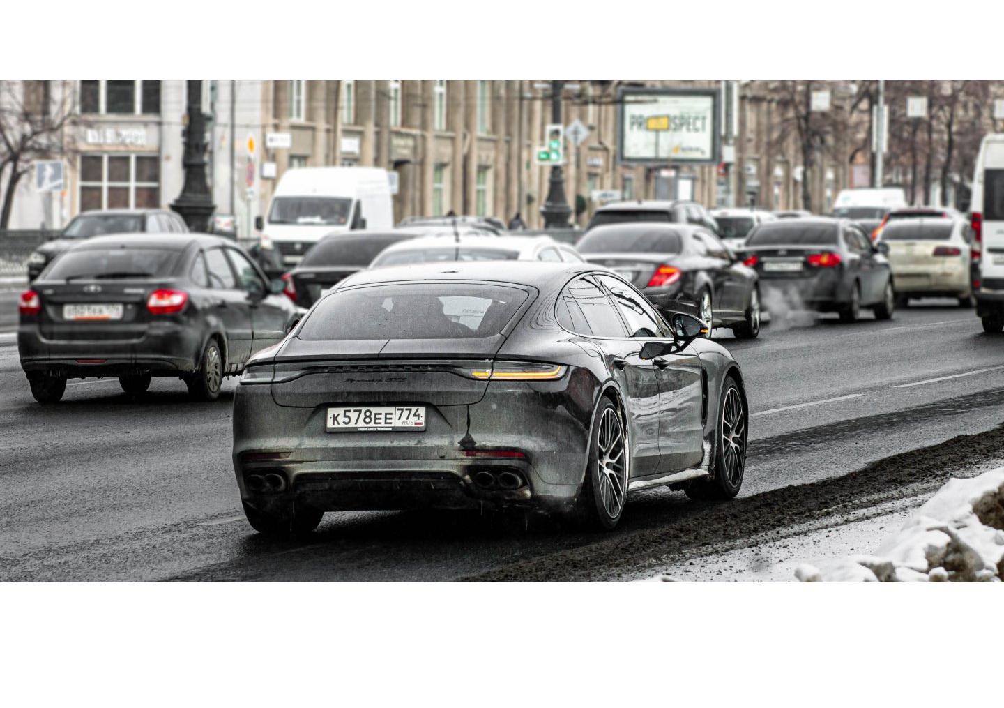 Автомобиль госномер К578ЕЕ774