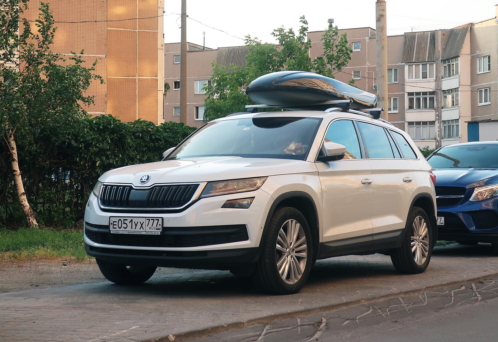 Автомобиль госномер Е051УХ777