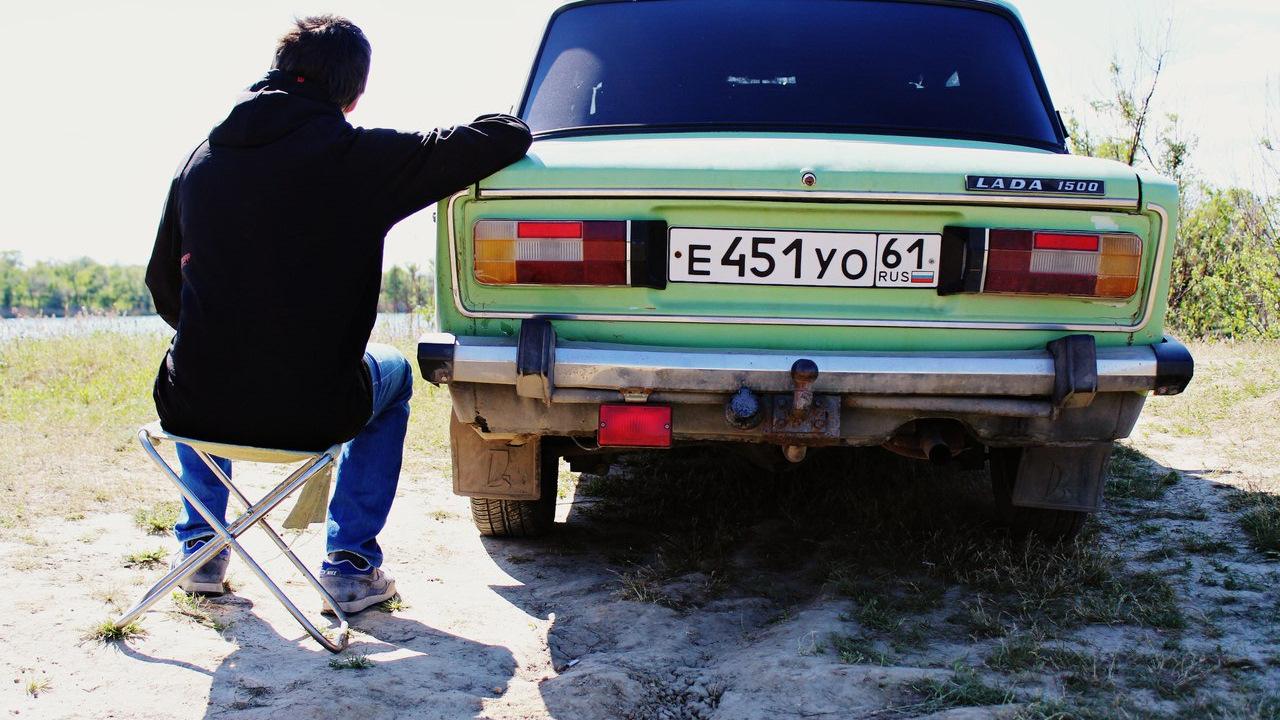 Автомобиль госномер Е451УО61