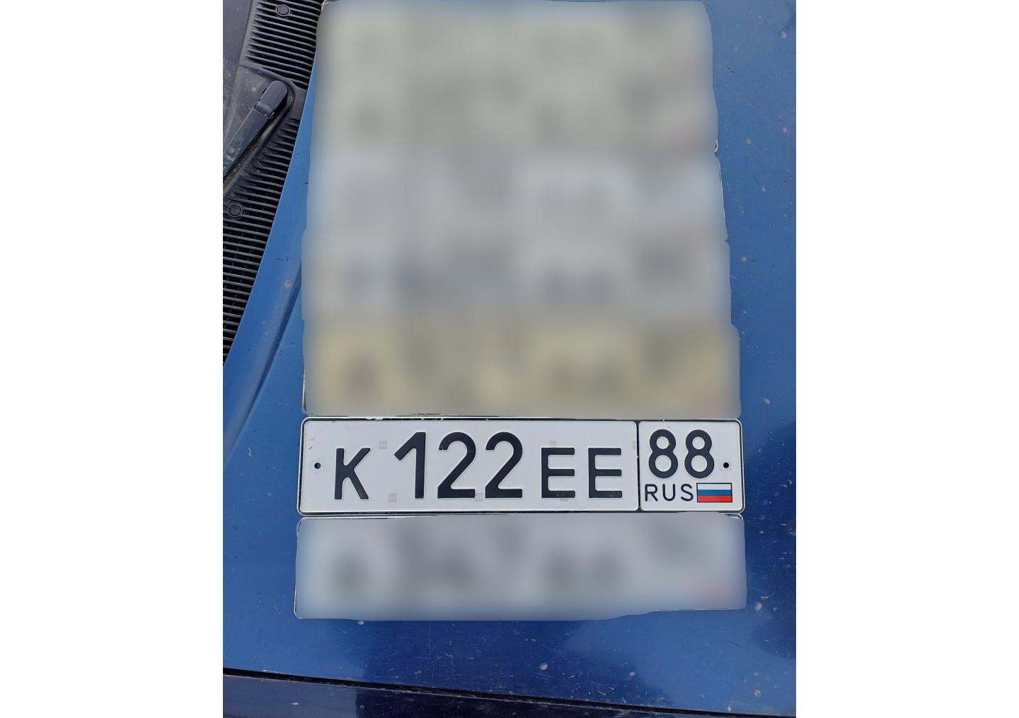 Автомобиль госномер К122ЕЕ88