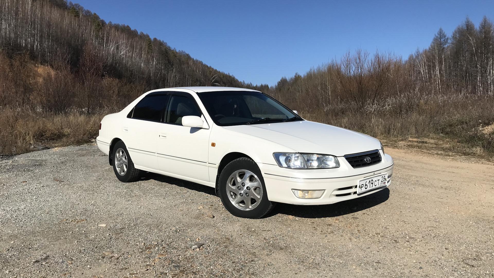 Автомобиль госномер Р619СТ28