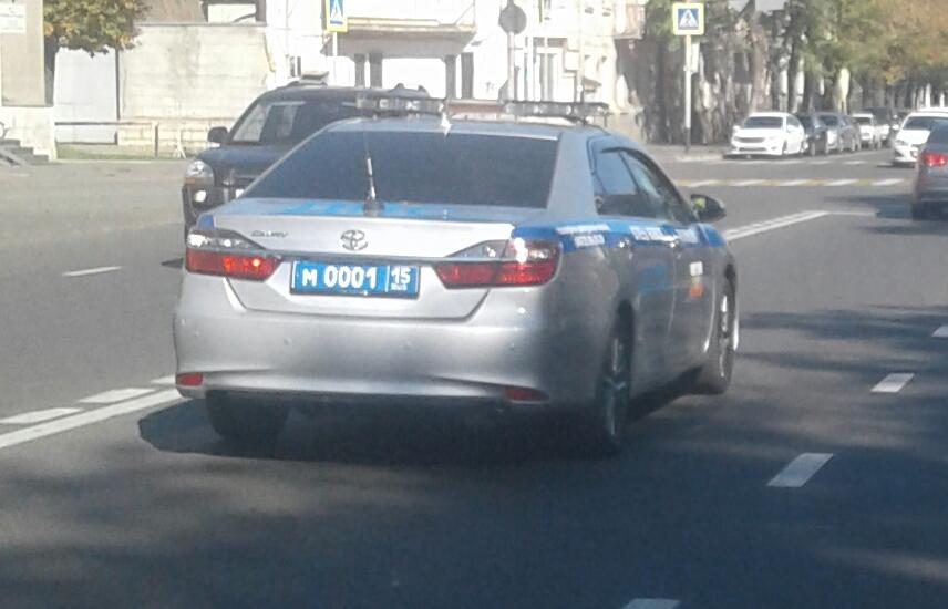 Автомобиль госномер М000115