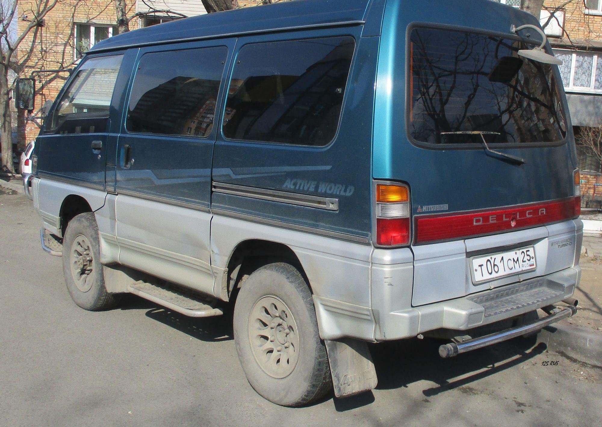 Автомобиль госномер Т061СМ25