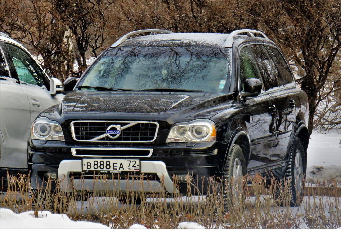 Автомобиль госномер В888ЕА72