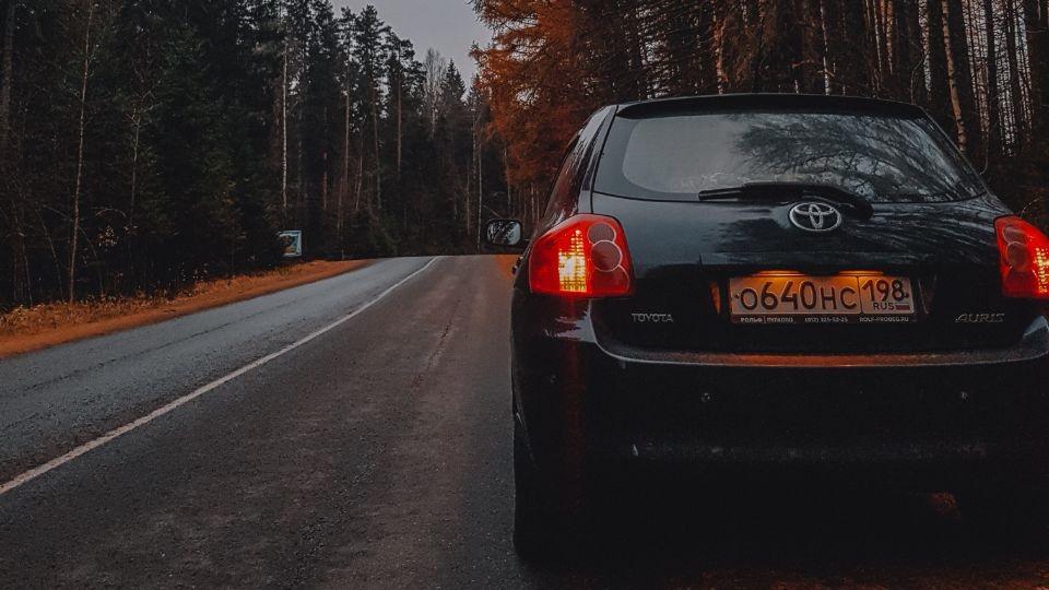 Автомобиль госномер О640НС198