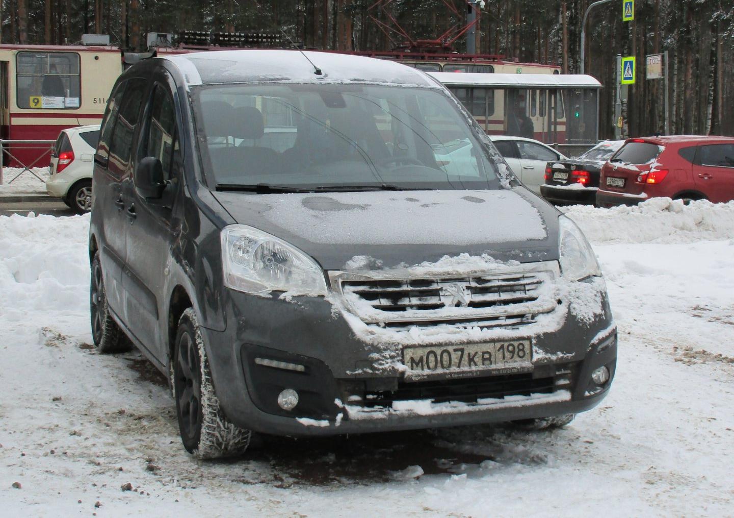 Автомобиль госномер М007КВ198