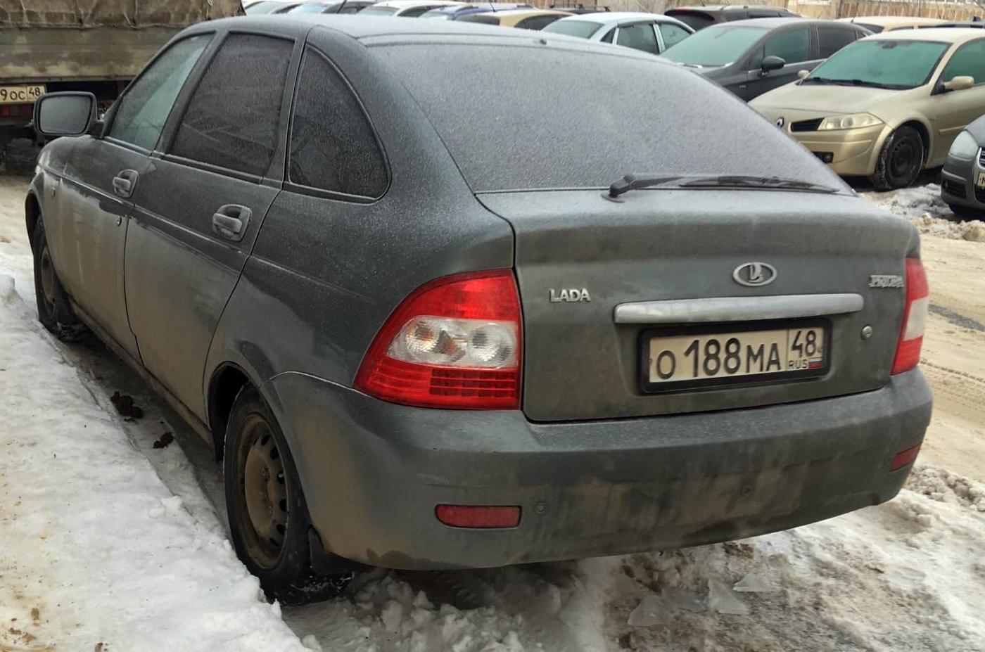 Автомобиль госномер О188МА48