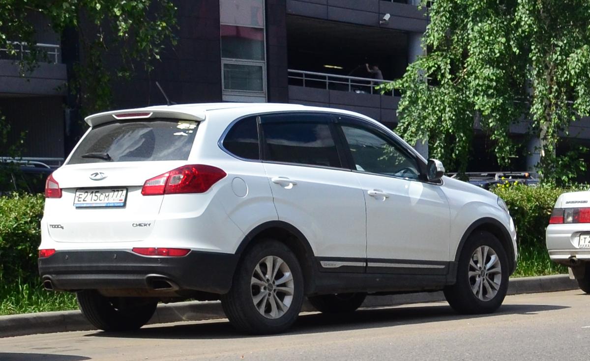 Автомобиль госномер Е215СМ777