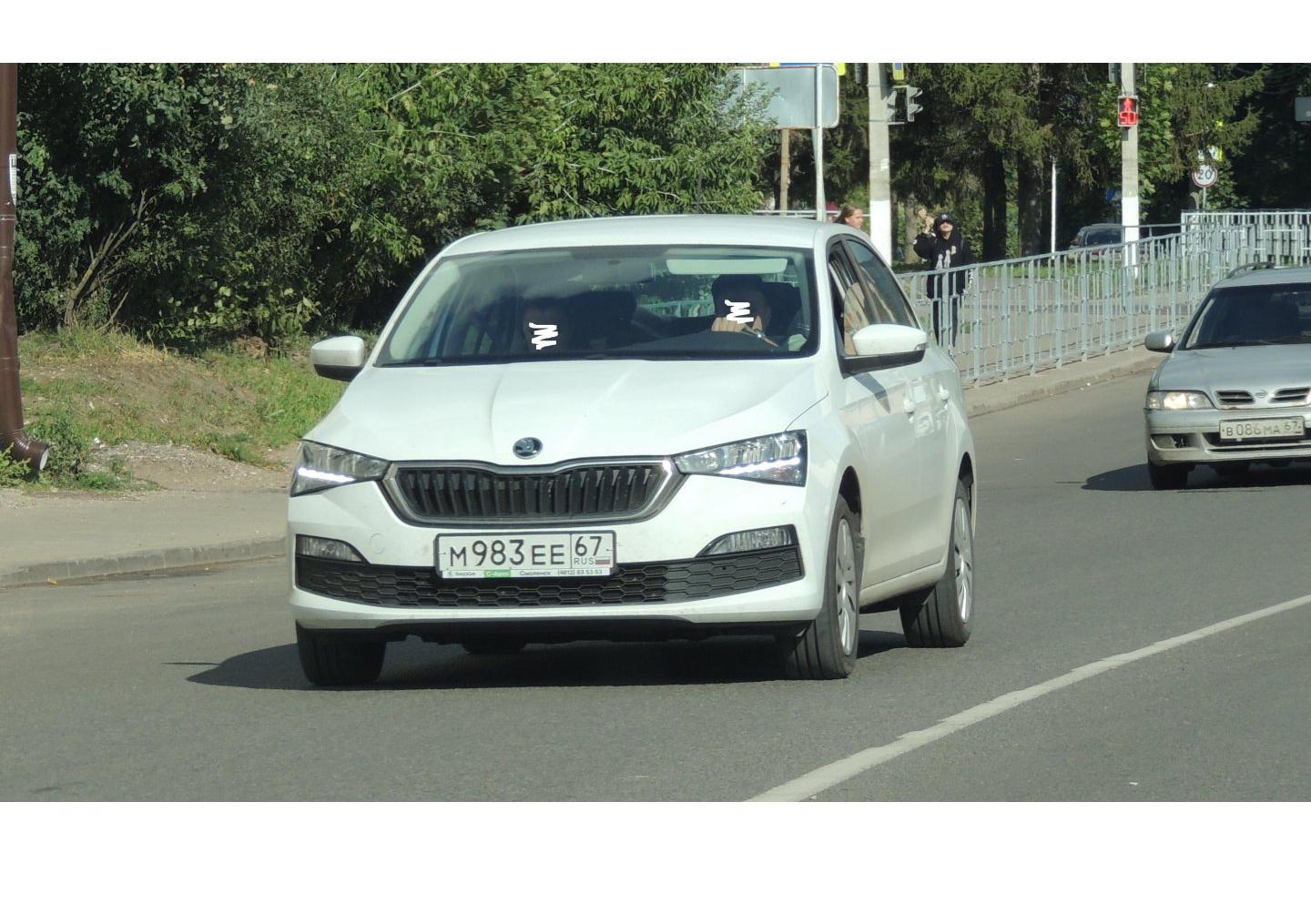 Автомобиль госномер М983ЕЕ67