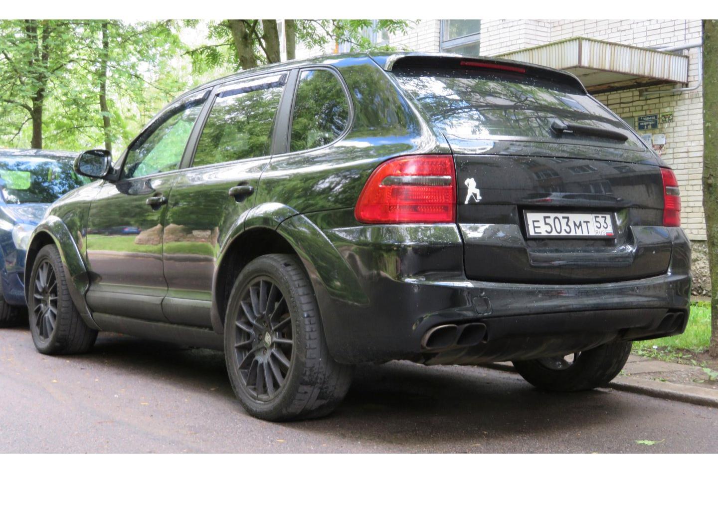 Автомобиль госномер Е503МТ53