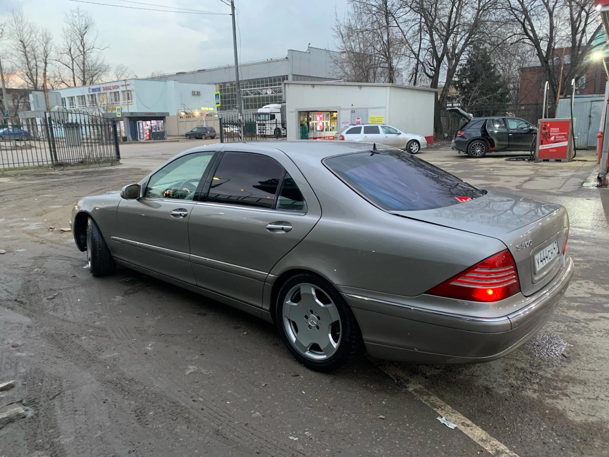 Автомобиль госномер У444СН47