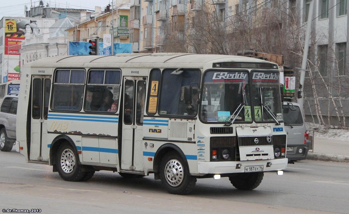 Автомобиль госномер К187ЕУ14