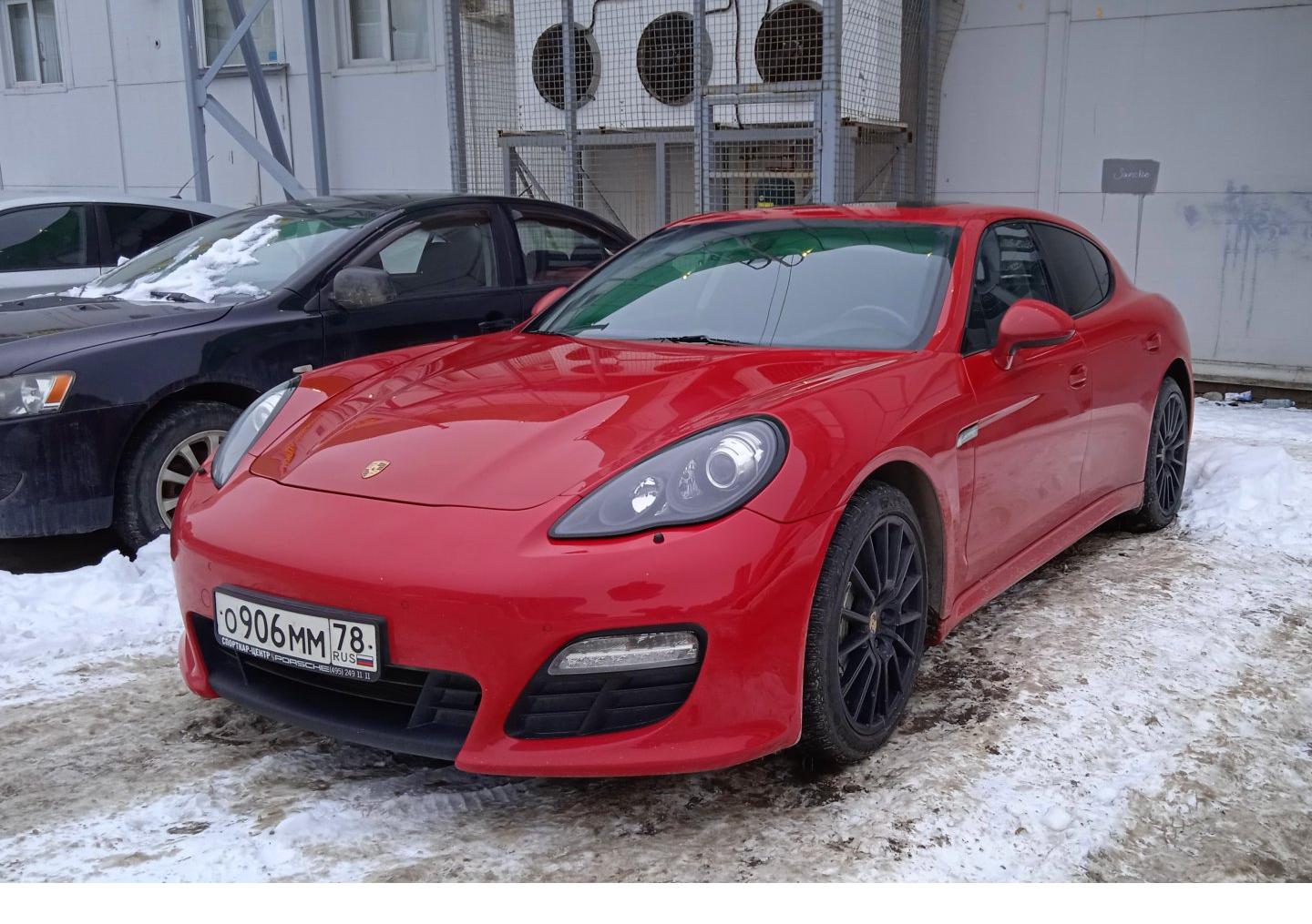 Автомобиль госномер О906ММ78