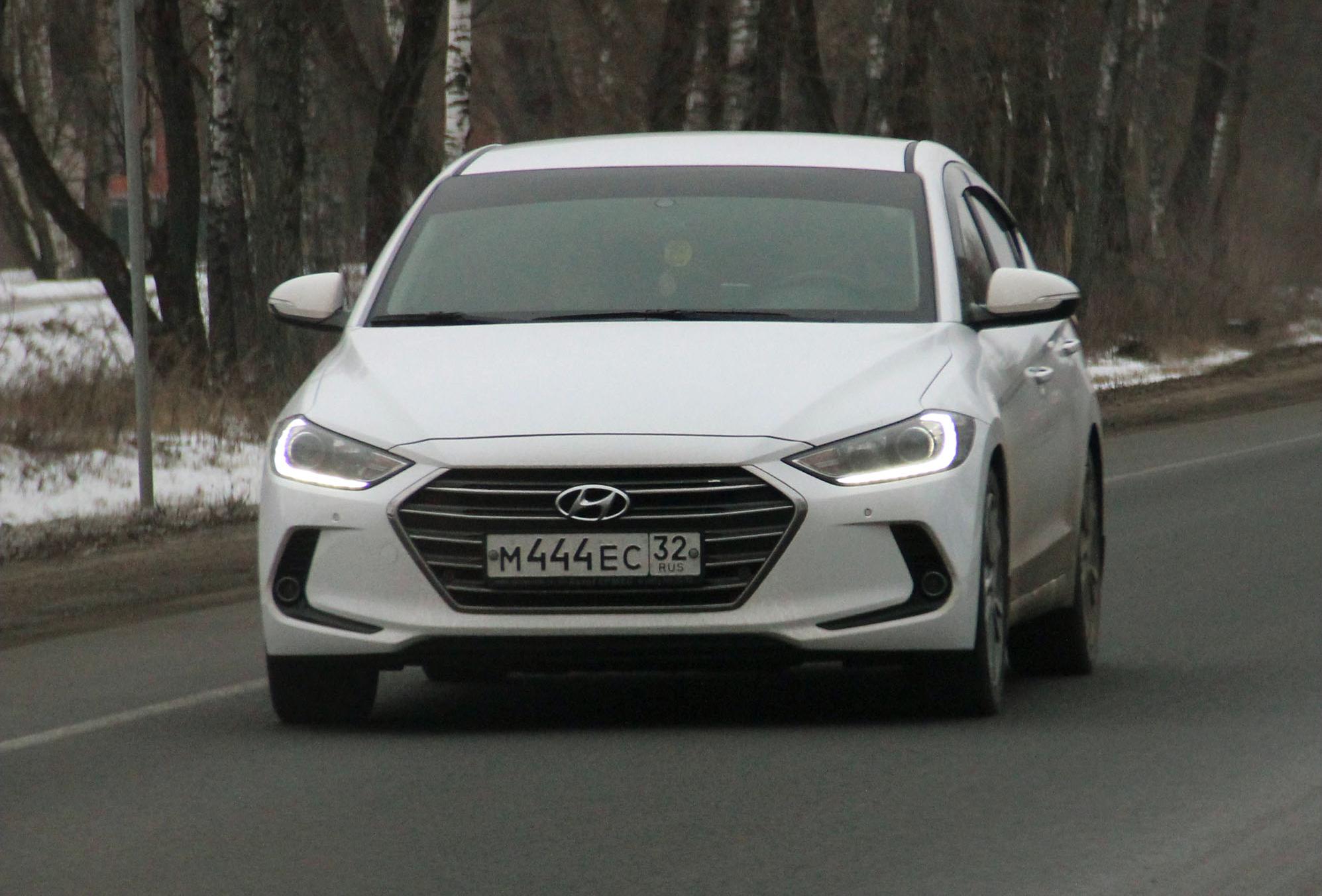 Автомобиль госномер М444ЕС32