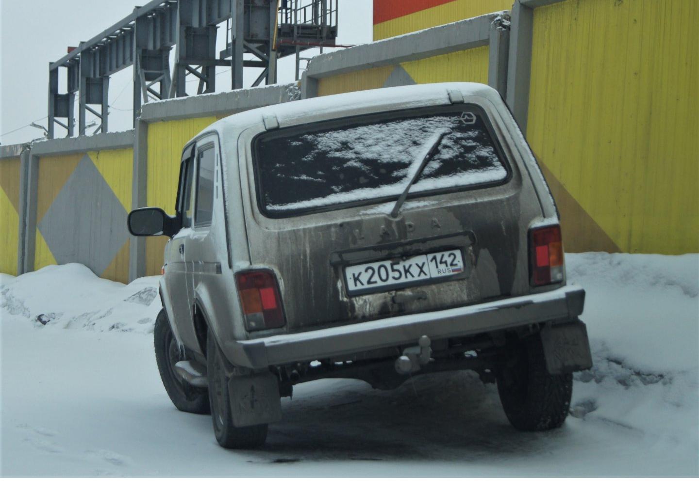 Автомобиль госномер К205КХ142