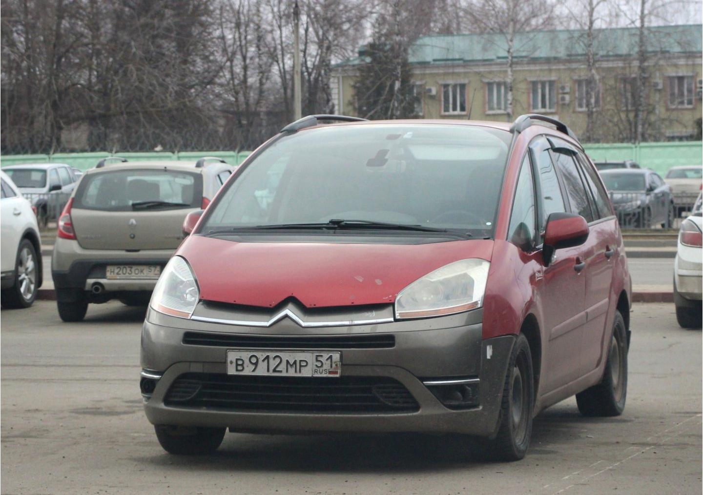 Автомобиль госномер В912МР51