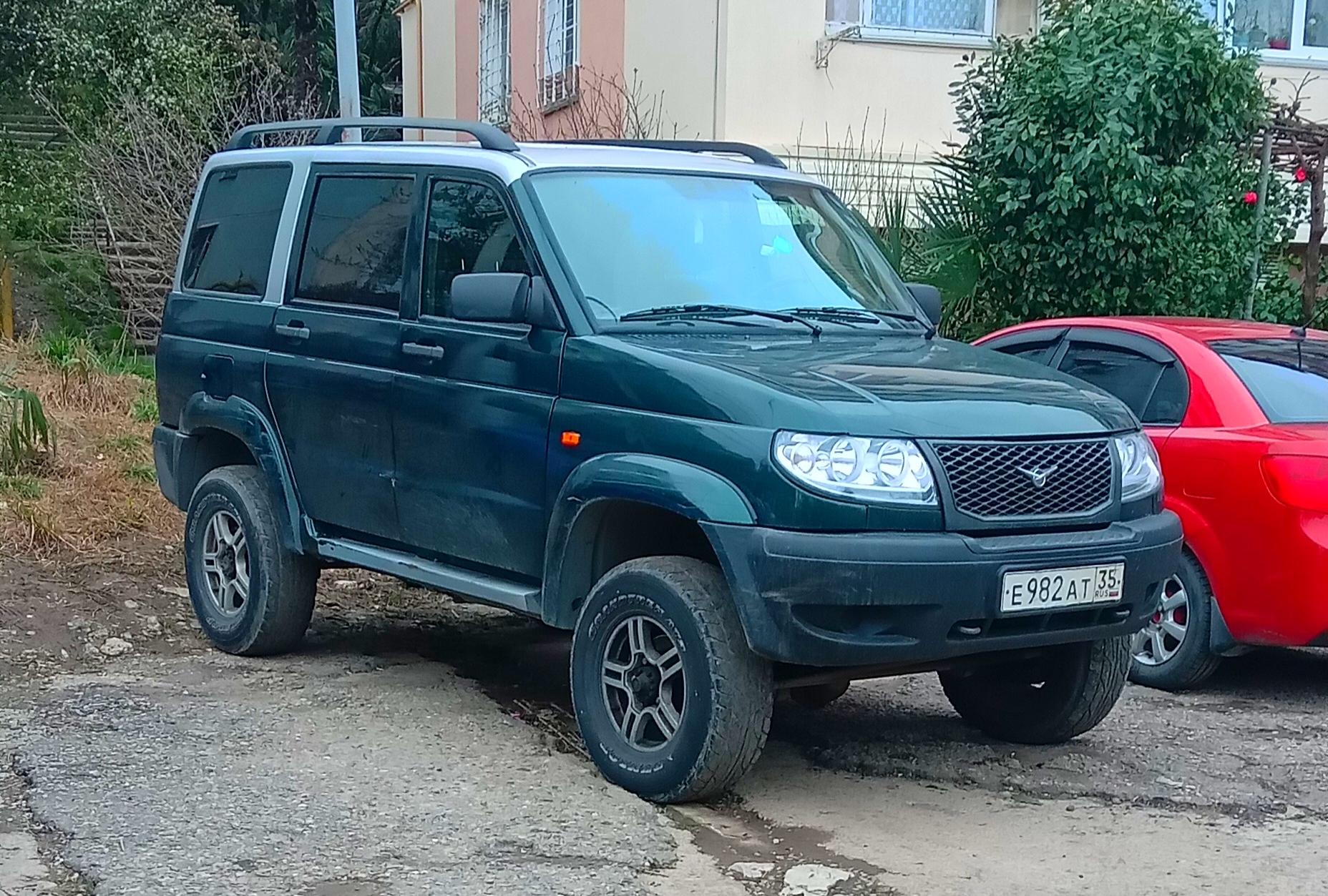 Автомобиль госномер Е982АТ35