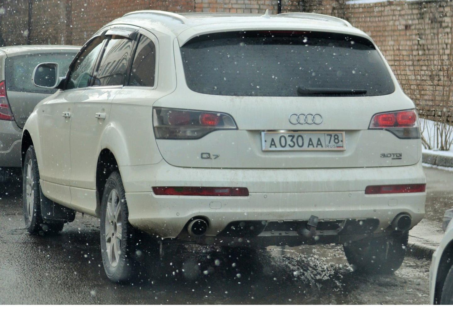 Автомобиль госномер А030АА78
