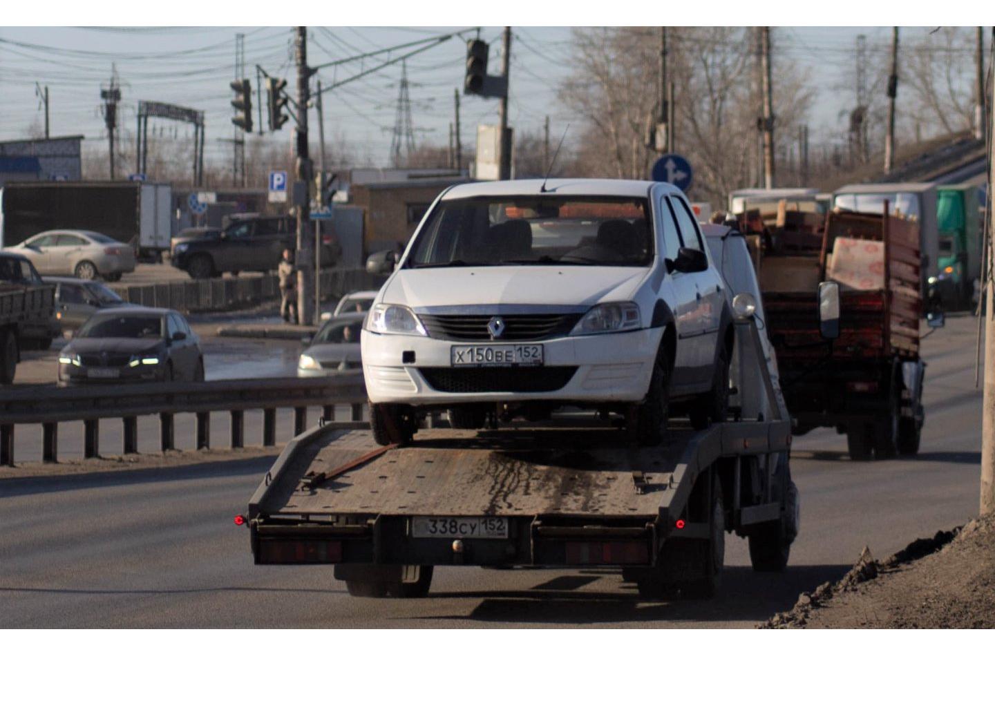 Автомобиль госномер Х150ВЕ152
