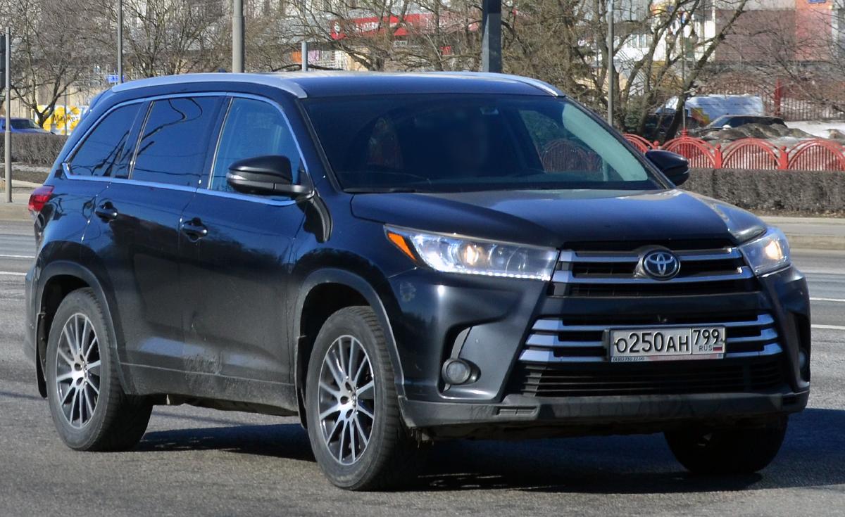 Автомобиль госномер О250АН799