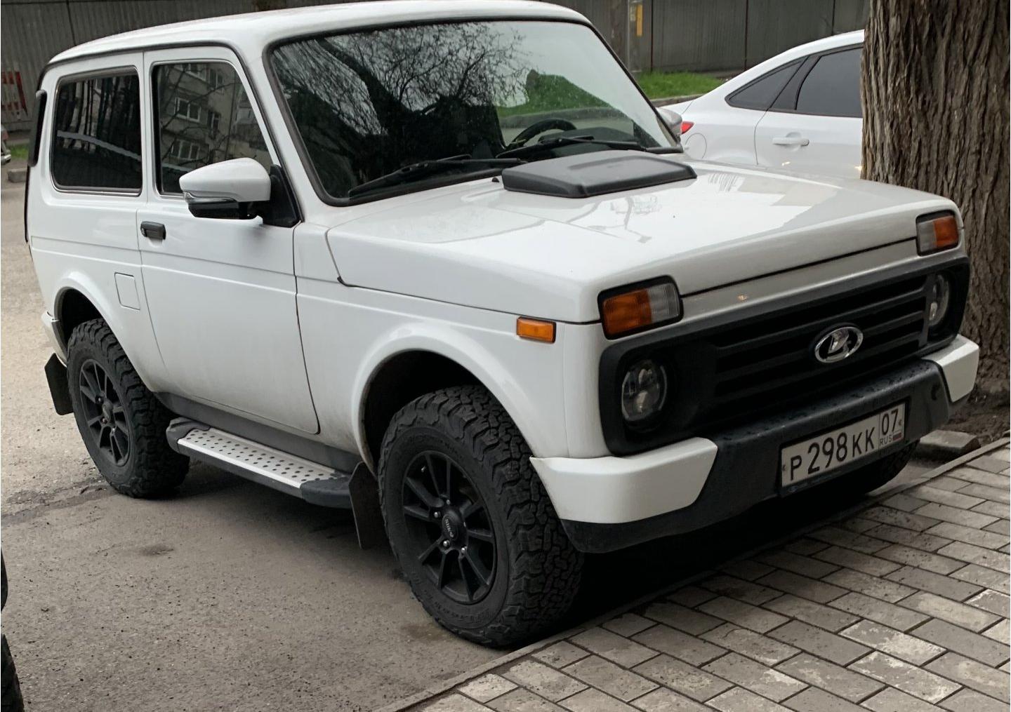 Автомобиль госномер Р298КК07