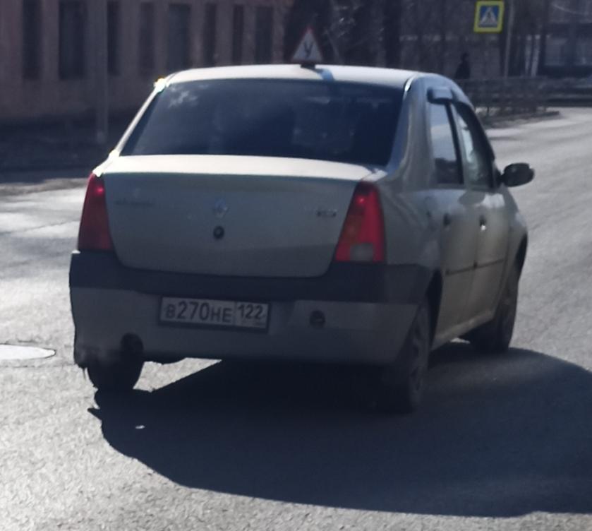 Автомобиль госномер В270НЕ122