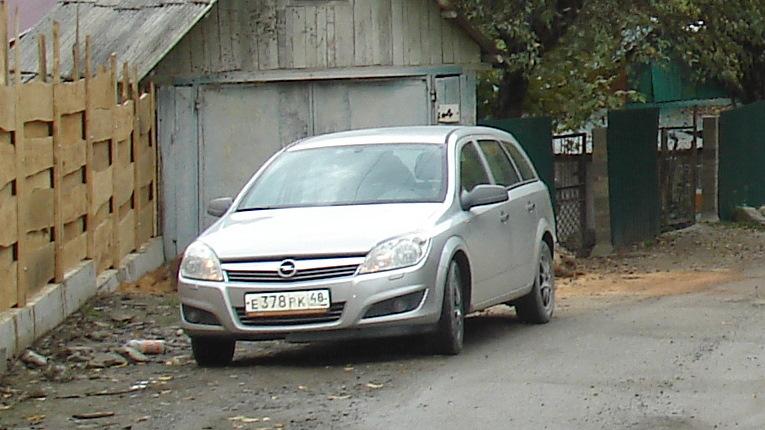 Автомобиль госномер Е378РК48