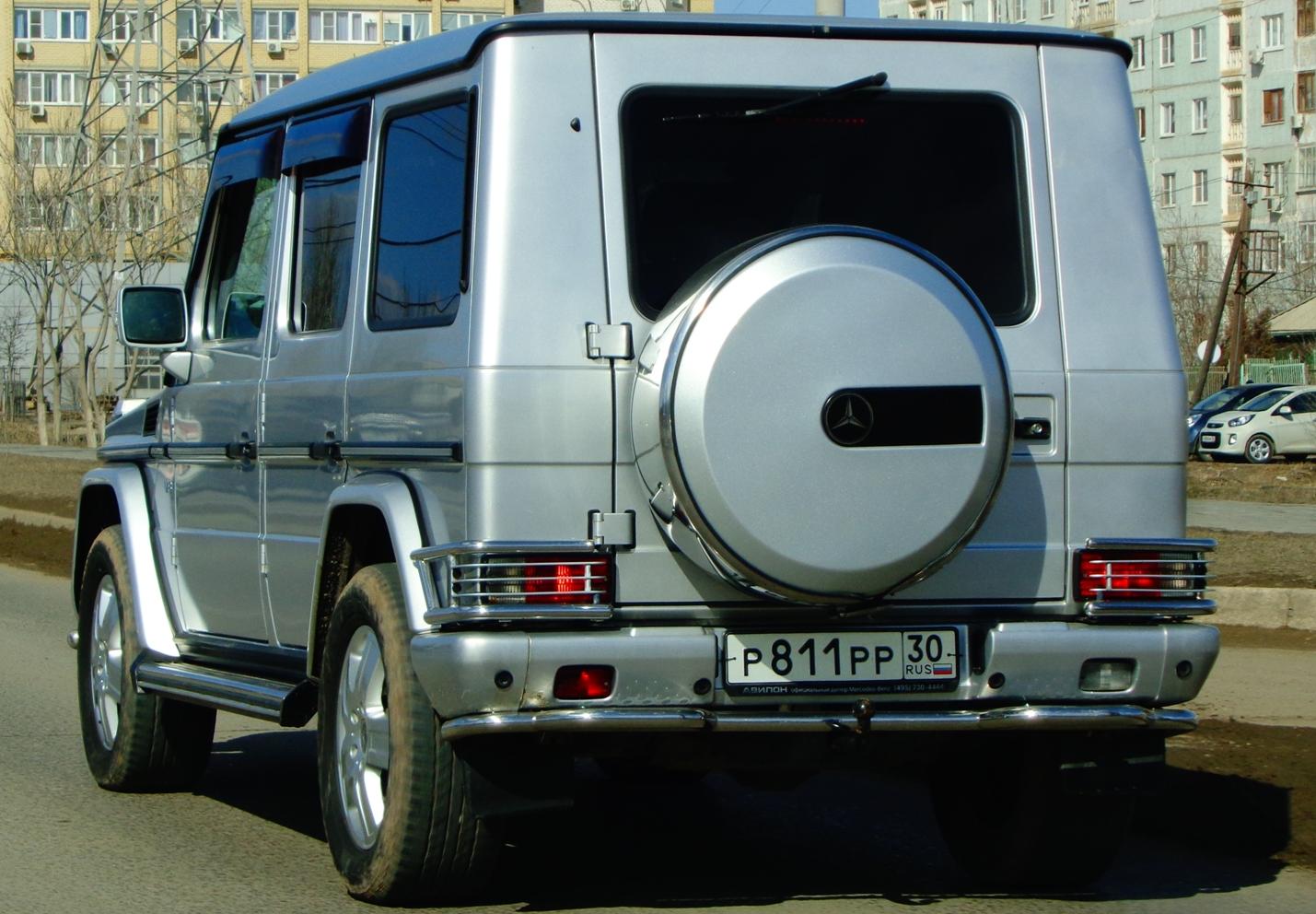 Автомобиль госномер Р811РР30