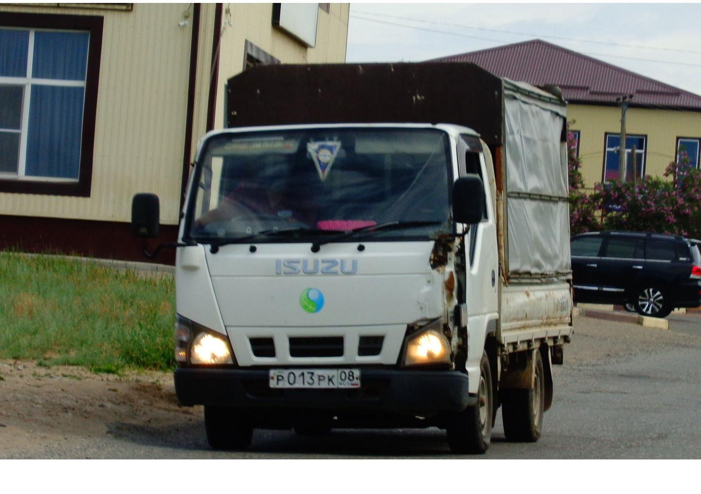 Автомобиль госномер Р013РК08