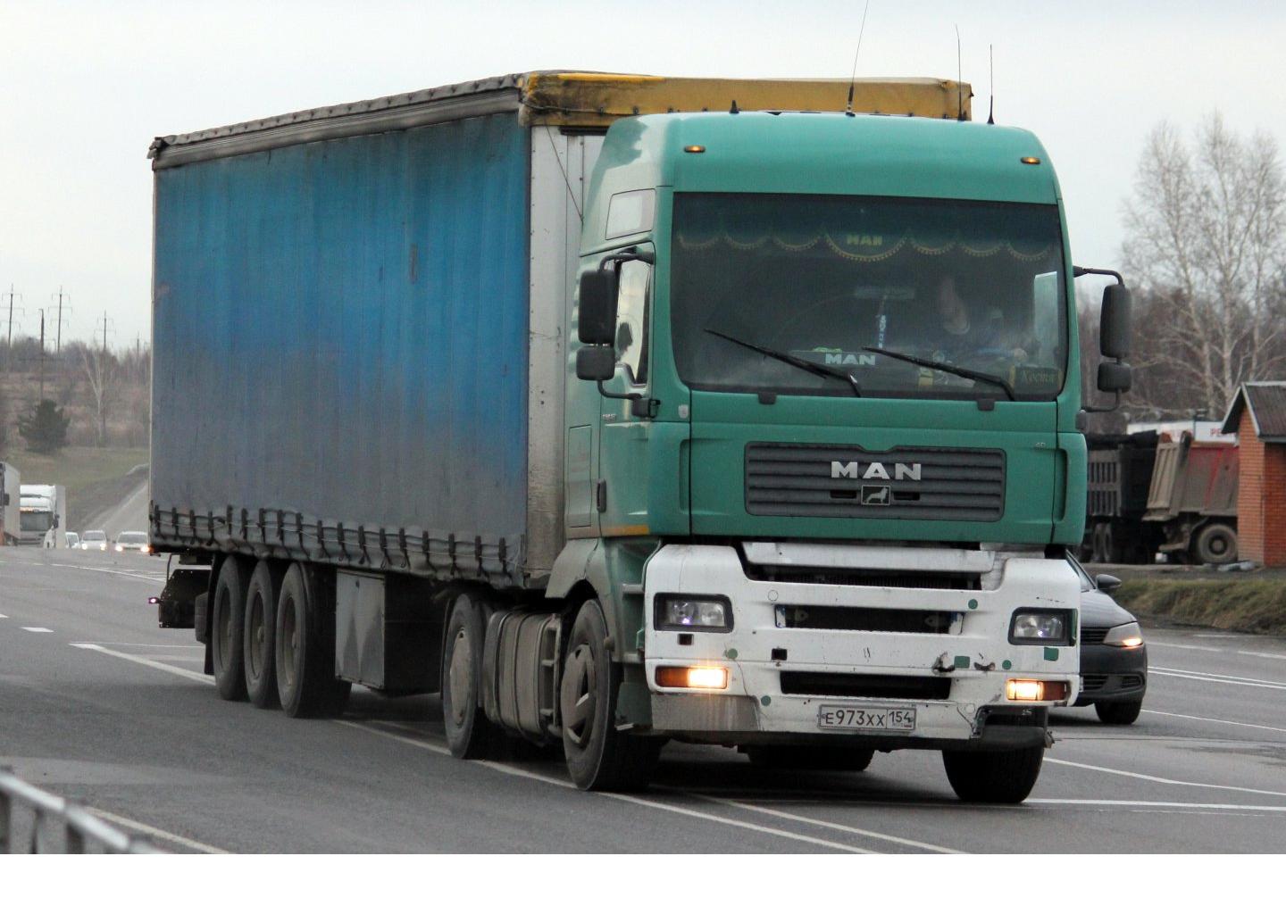 Автомобиль госномер Е973ХХ154