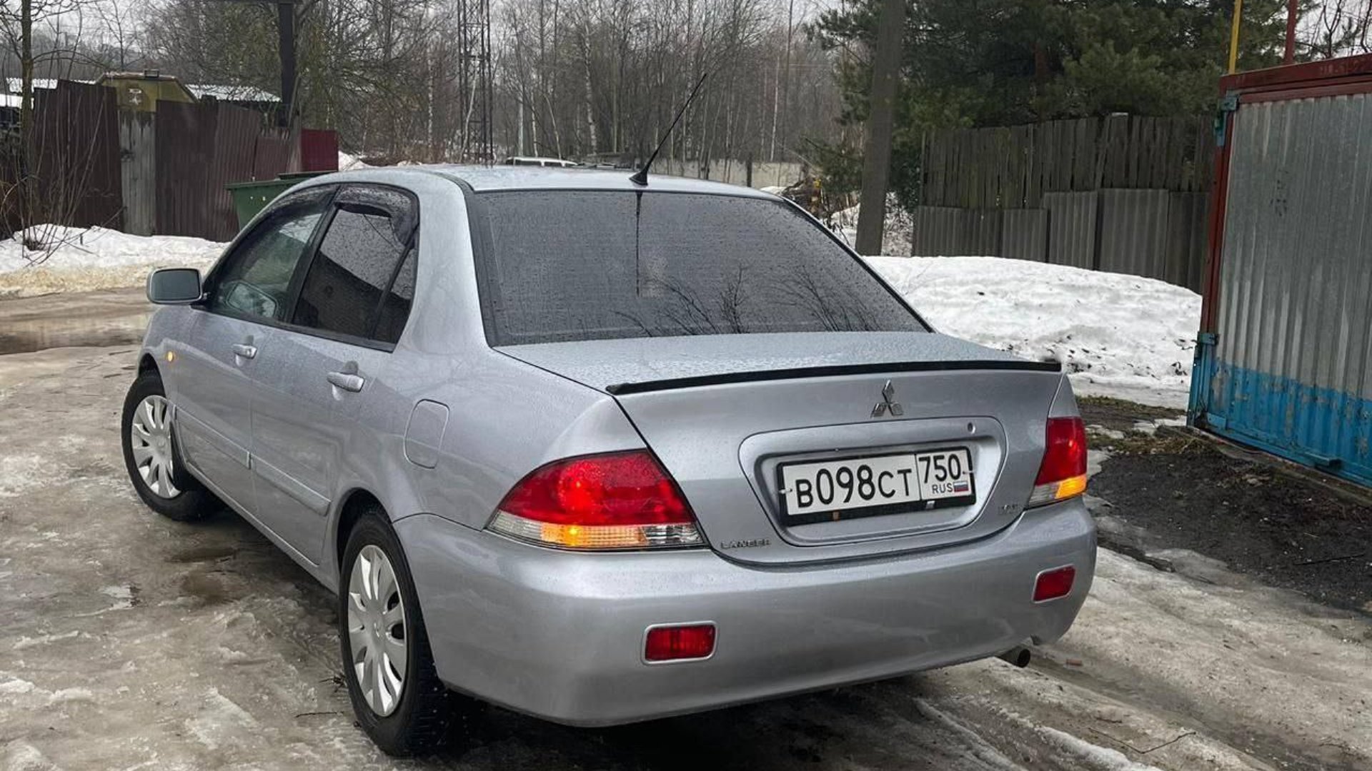 Автомобиль госномер В098СТ750