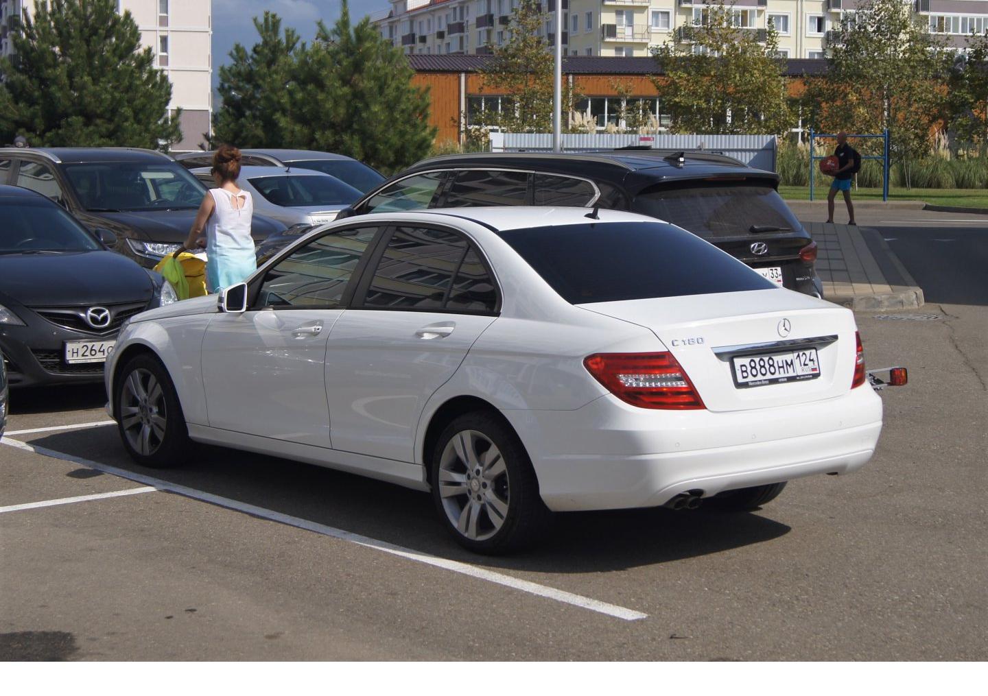 Автомобиль госномер В888НМ124