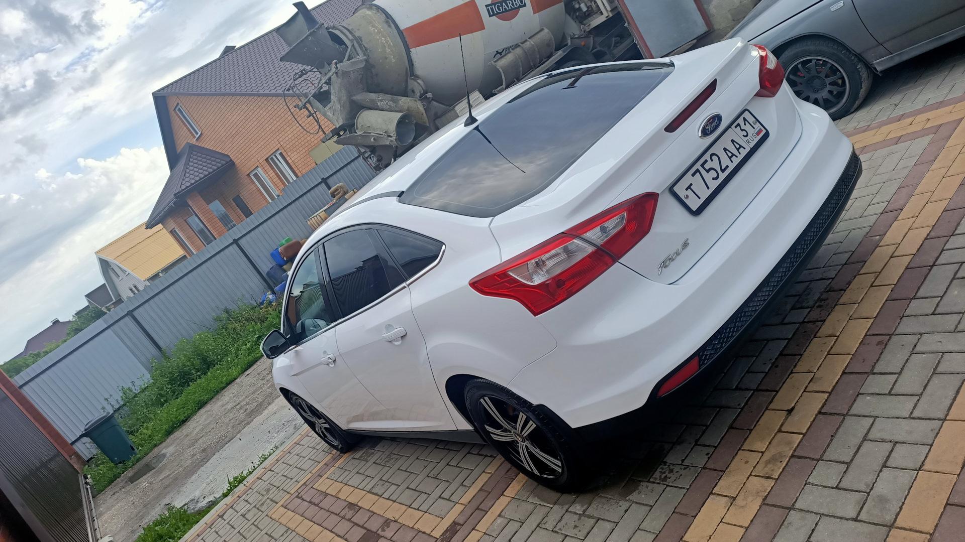 Автомобиль госномер Т752АА31