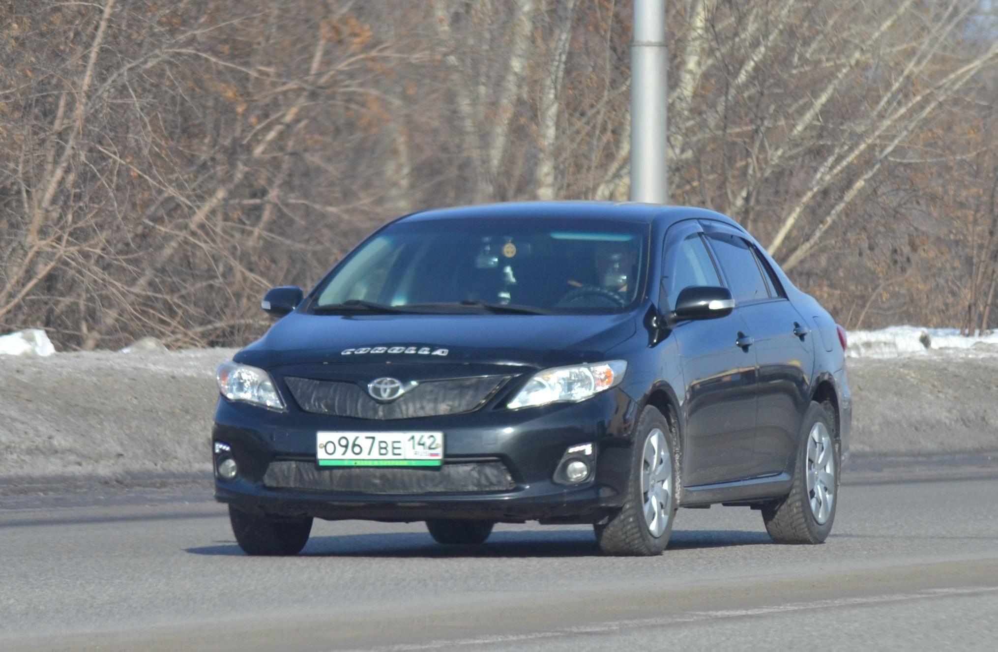 Автомобиль госномер О967ВЕ142