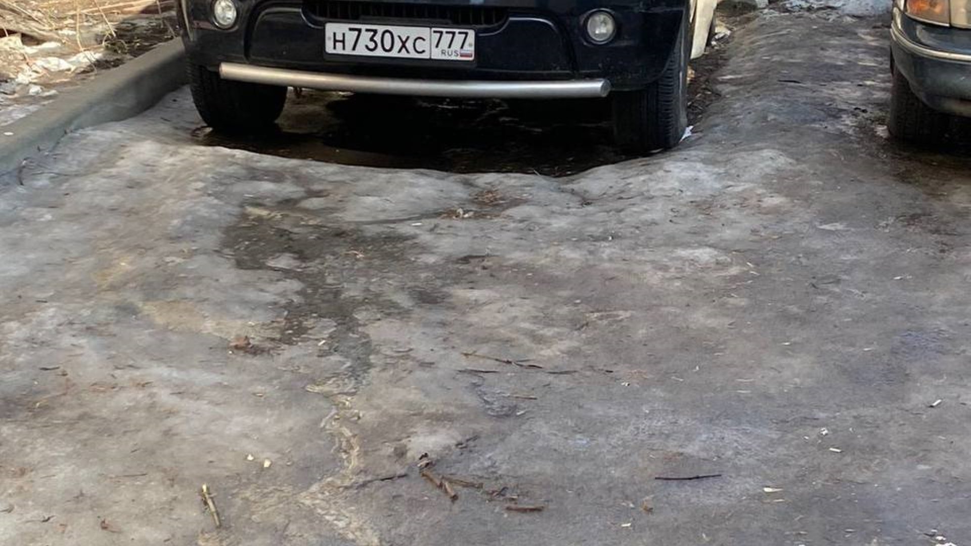 Автомобиль госномер Н730ХС777