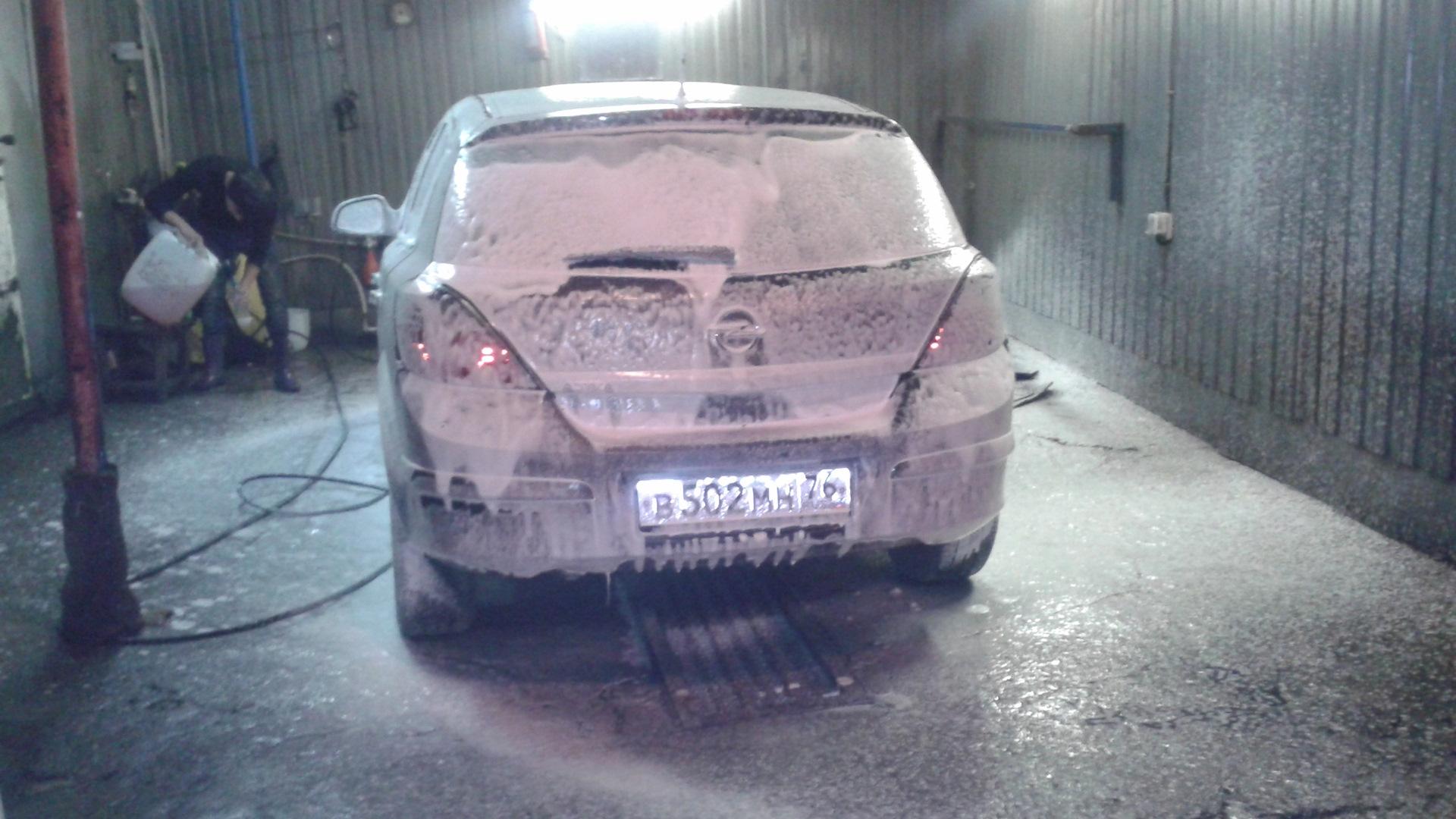 Автомобиль госномер В502НН76