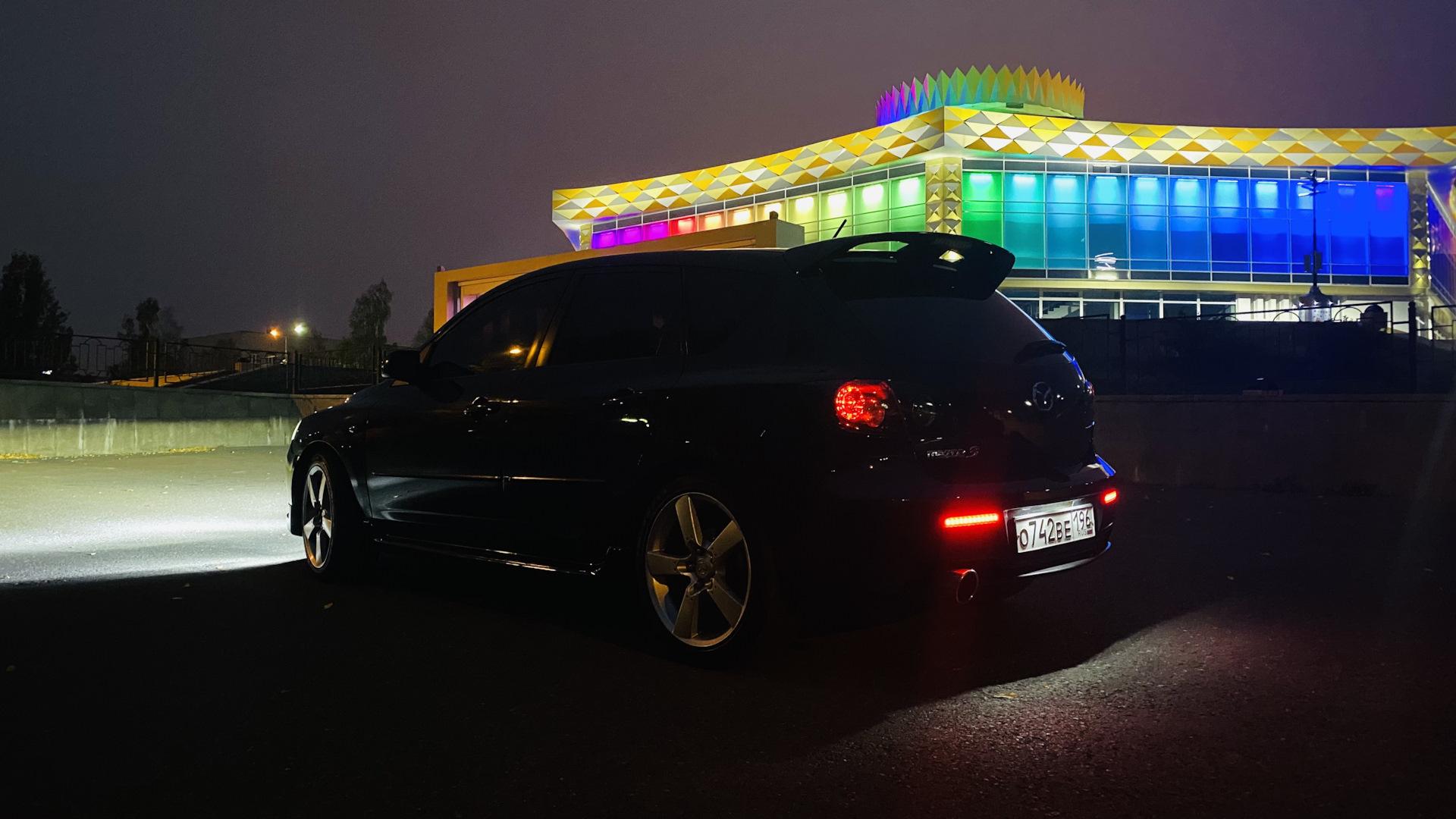 Автомобиль госномер О742ВЕ196